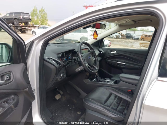 Продаж на аукціоні авто 2018 Ford Escape Titanium, vin: 1FMCU9J93JUB17984, номер лоту: 12684671