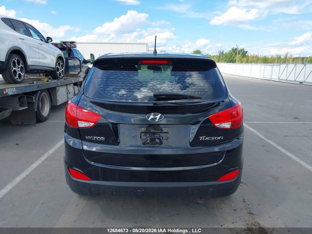 2013 Hyundai Tucson Gl მანქანა იყიდება აუქციონზე, vin: KM8JT3AC8DU700557, აუქციონის ნომერი: 12684673