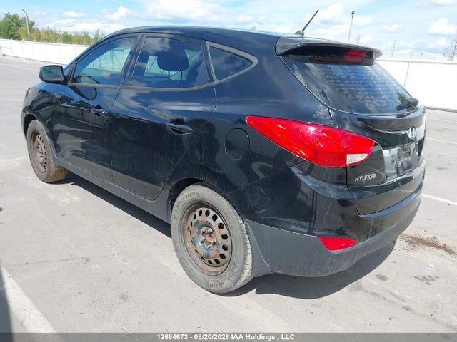 2013 Hyundai Tucson Gl მანქანა იყიდება აუქციონზე, vin: KM8JT3AC8DU700557, აუქციონის ნომერი: 12684673