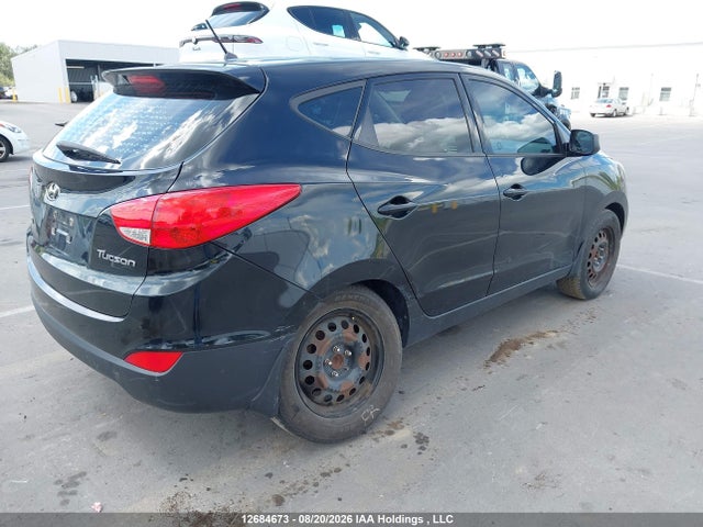 2013 Hyundai Tucson Gl მანქანა იყიდება აუქციონზე, vin: KM8JT3AC8DU700557, აუქციონის ნომერი: 12684673