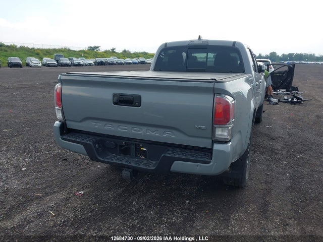Toyota Tacoma 2021 5TFDZ5BN3MX064821 Image 4