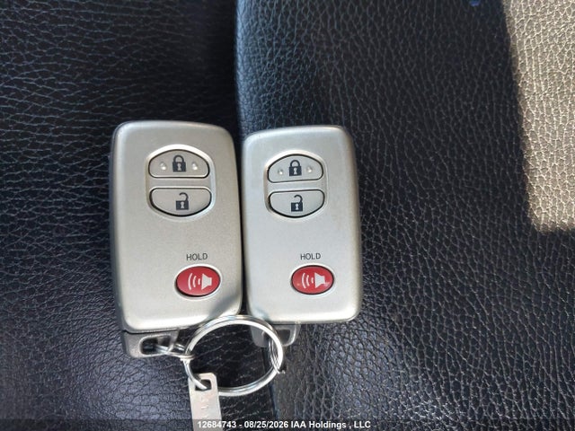 12684743 :رقم المزاد ، JTEBU5JR8B5060570 vin ، 2011 Toyota 4runner Sr5/limited/trail مزاد بيع