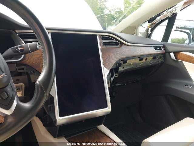 Tesla MODEL X 2017 5YJXCBE27HF067266 Image 15