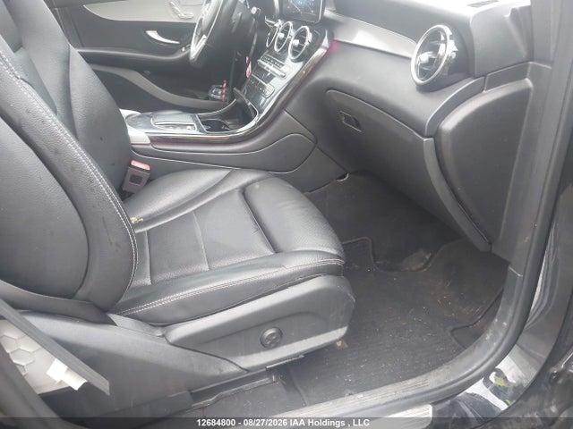 W1N0G8EB6NV333519 Mercedes-Benz Glc 300 4matic