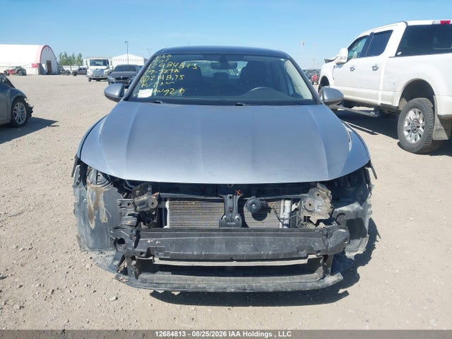 3VWE57BUXKM214815 Volkswagen Jetta 1.4 Tsi Highline