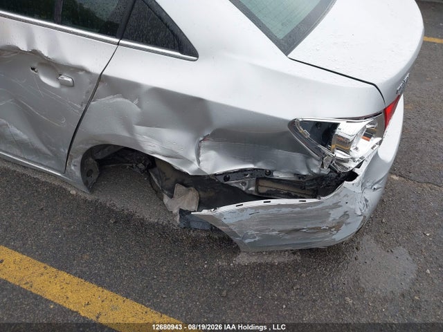 Продажа на аукционе авто 2015 Chevrolet Cruze 1lt, vin: 1G1PC5SB7F7272720, номер лота: 12680943