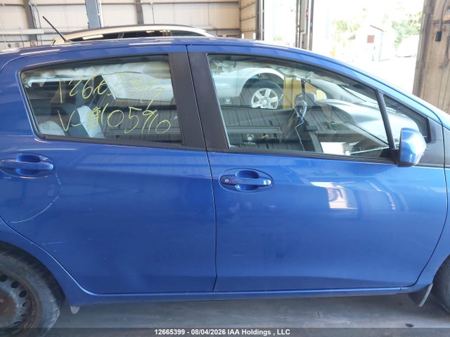 VNKKTUD33KA105910 Toyota YARIS LE