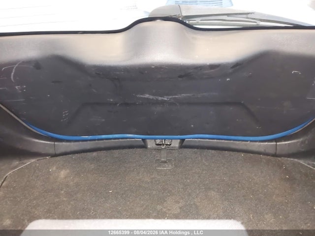 VNKKTUD33KA105910 Toyota YARIS LE