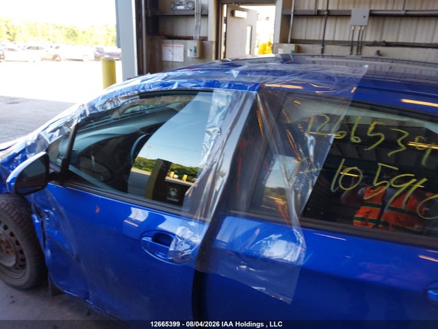 VNKKTUD33KA105910 Toyota YARIS LE