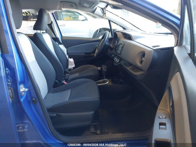 VNKKTUD33KA105910 Toyota YARIS LE