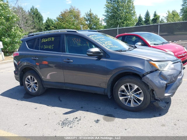 Toyota RAV4 LE 2017 2T3ZFREV2HW360165 Image 13