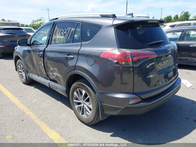 Toyota RAV4 LE 2017 2T3ZFREV2HW360165 Image 3