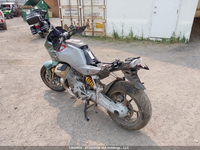 Moto Guzzi V100 Mandello S 2024 ZGUMGUB08RM000526 Image 3