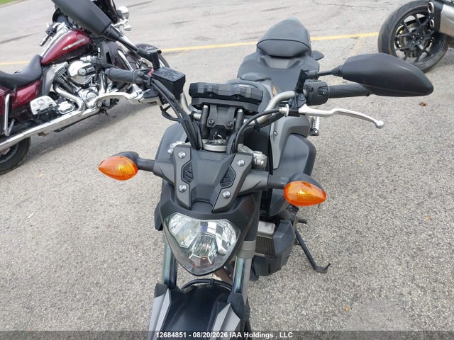 Yamaha FZ07 2015 JYARM06N8FA000714 Image 12