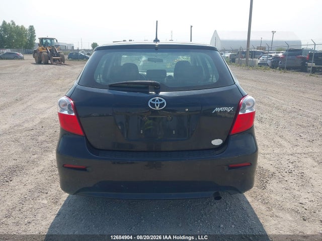 12684904 :رقم المزاد ، 2T1KU4EE8CC842121 vin ، 2012 Toyota Corolla Matrix مزاد بيع