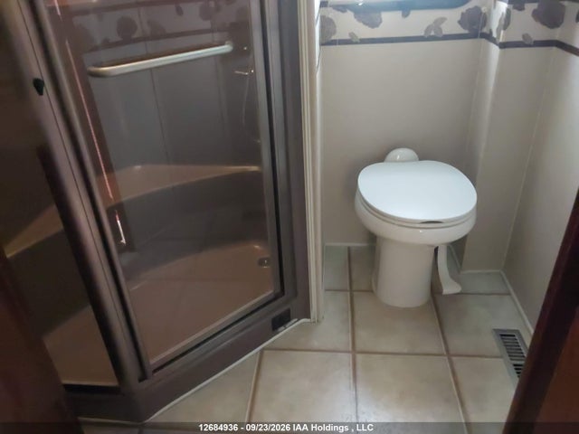 Продажа на аукционе авто 2008 Carriage Carri-lite Emerald 36bq, vin: 16F62C5R681B16793, номер лота: 12684936