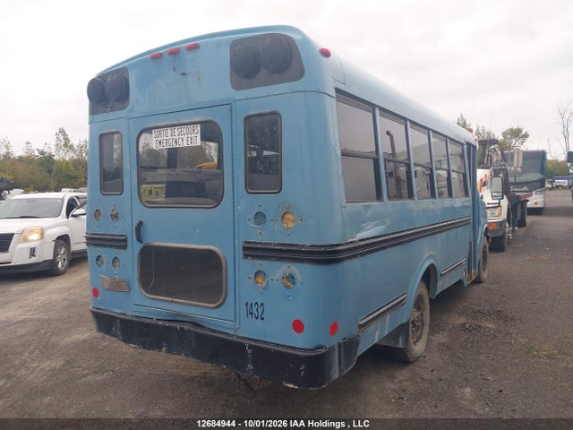 12684944 :رقم المزاد ، 1GDHG316981135871 vin ، 2008 Gmc Savana Cutaway G3500 مزاد بيع