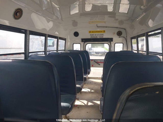 12684944 :رقم المزاد ، 1GDHG316981135871 vin ، 2008 Gmc Savana Cutaway G3500 مزاد بيع