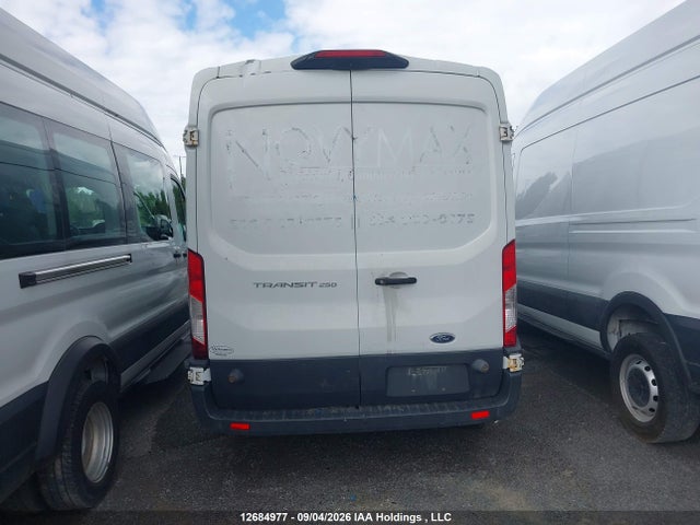 Ford Transit-250 2018 1FTYR2CM3JKB26829 Image 16