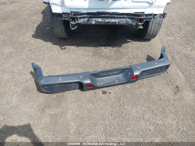 1C4HJXEN8LW172274 Jeep Wrangler Unlimited Sahara