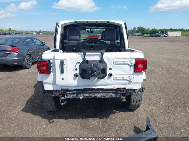 1C4HJXEN8LW172274 Jeep Wrangler Unlimited Sahara