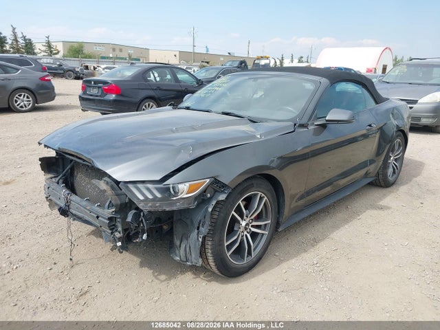 12685042 :رقم المزاد ، 1FATP8UHXF5393496 vin ، 2015 Ford Mustang مزاد بيع