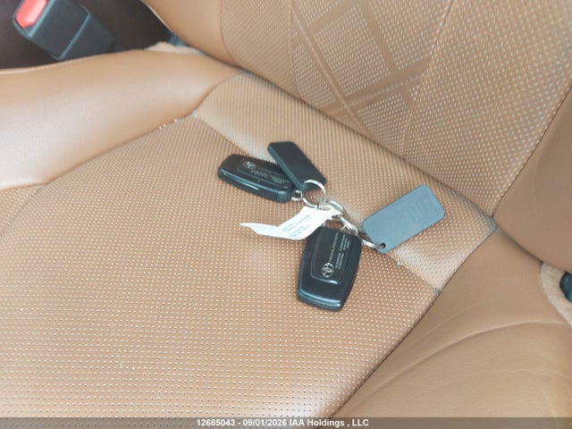 Toyota Highlander Limited 2022 5TDFZRBH3NS182868 Image 11