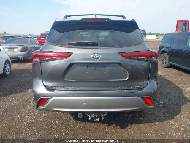 Toyota Highlander Limited 2022 5TDFZRBH3NS182868 Image 17