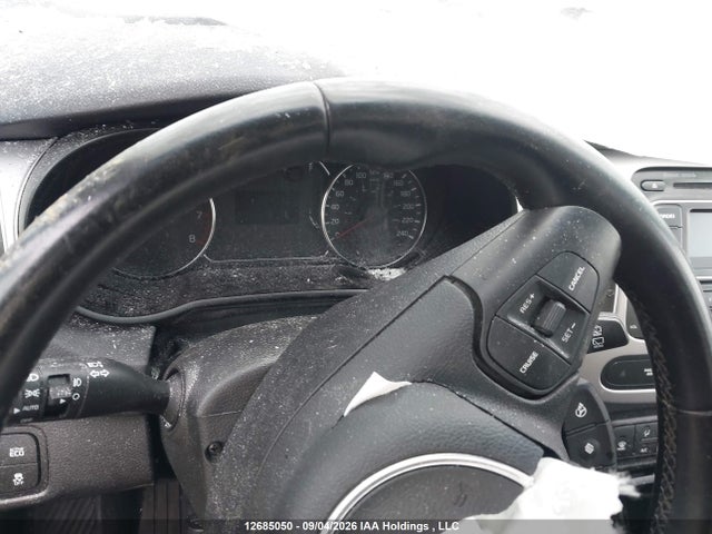 2015 Kia Rondo მანქანა იყიდება აუქციონზე, vin: KNAHT8A34F7093975, აუქციონის ნომერი: 12685050