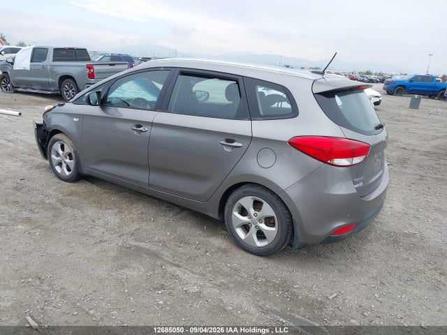 2015 Kia Rondo მანქანა იყიდება აუქციონზე, vin: KNAHT8A34F7093975, აუქციონის ნომერი: 12685050