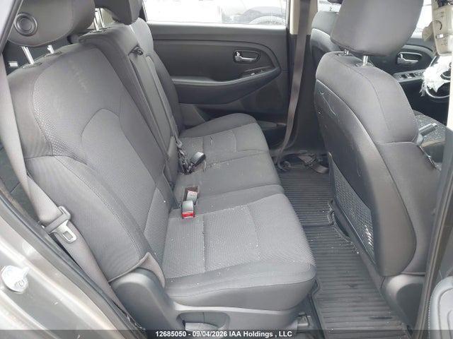 2015 Kia Rondo მანქანა იყიდება აუქციონზე, vin: KNAHT8A34F7093975, აუქციონის ნომერი: 12685050