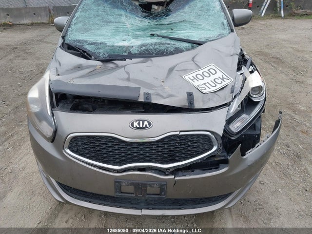 2015 Kia Rondo მანქანა იყიდება აუქციონზე, vin: KNAHT8A34F7093975, აუქციონის ნომერი: 12685050