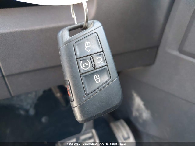 3VV8B7AXXPM079784 Volkswagen Tiguan Se R-line Black