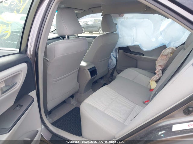 12685054 :رقم المزاد ، 4T1BF1FK1FU956252 vin ، 2015 Toyota Camry Le مزاد بيع
