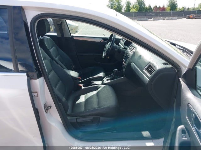 12685057 :رقم المزاد ، 3VWLX7AJ8BM345573 vin ، 2011 Volkswagen Jetta 2.5l Highline مزاد بيع