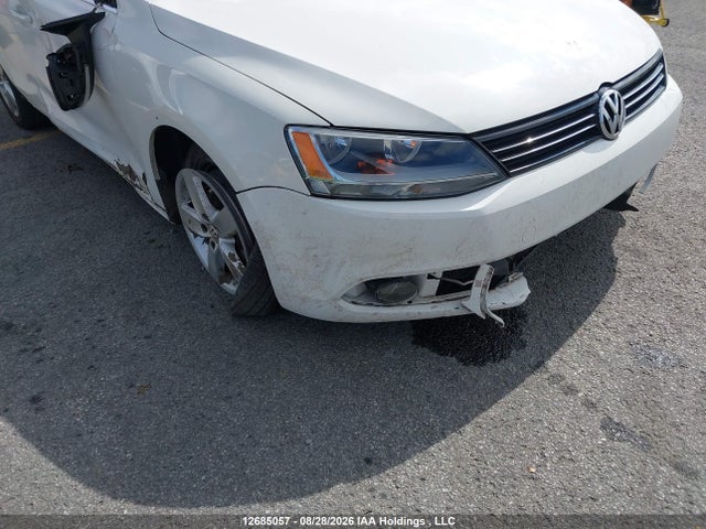 12685057 :رقم المزاد ، 3VWLX7AJ8BM345573 vin ، 2011 Volkswagen Jetta 2.5l Highline مزاد بيع