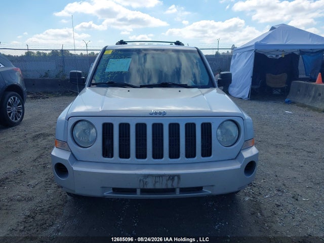 2010 Jeep Patriot Sport/north მანქანა იყიდება აუქციონზე, vin: 1J4NF2GB5AD525454, აუქციონის ნომერი: 12685096