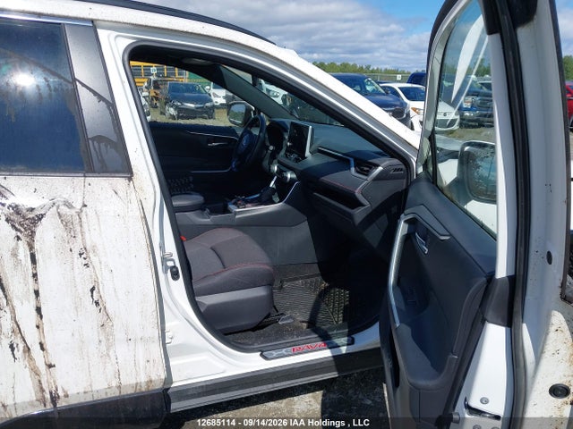 Продажа на аукционе авто 2025 Toyota Rav4 Plug-in Hybrid Se, vin: JTMGB3FV1SD279323, номер лота: 12685114