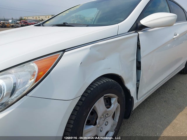 2011 Hyundai Sonata Gls მანქანა იყიდება აუქციონზე, vin: 5NPEB4AC1BH266939, აუქციონის ნომერი: 12685116