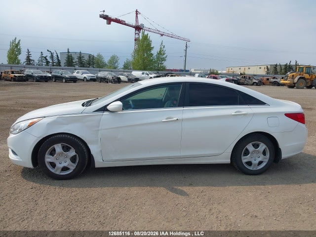 2011 Hyundai Sonata Gls მანქანა იყიდება აუქციონზე, vin: 5NPEB4AC1BH266939, აუქციონის ნომერი: 12685116