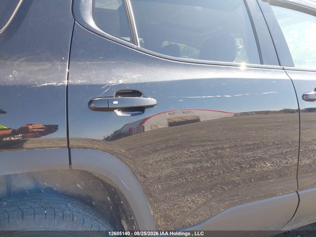 1GKKNTLS3KZ237366 GMC Acadia Sle-2