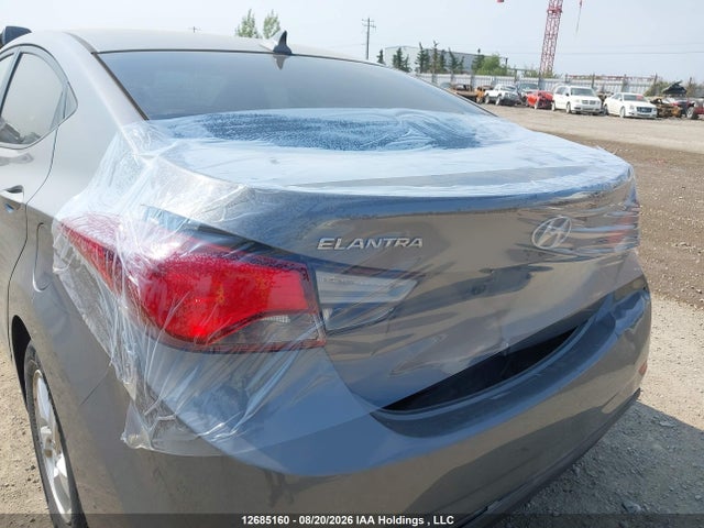 5NPDH4AE1EH475209 Hyundai ELANTRA SE