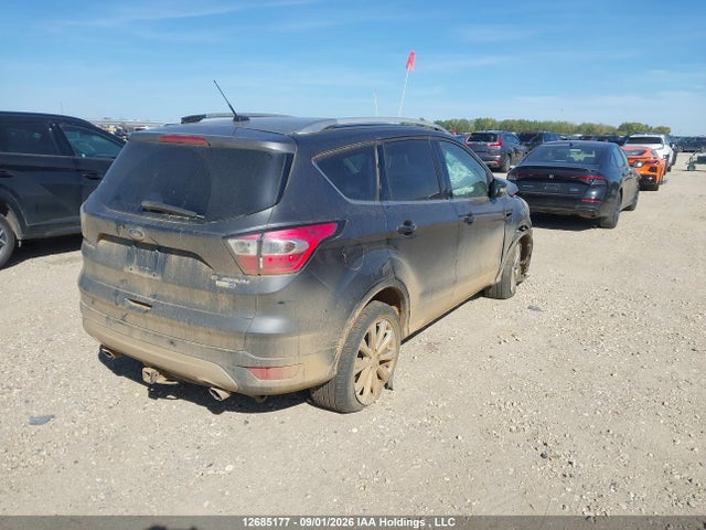 Ford Escape Titanium 2017 1FMCU9J94HUE80109 Image 4