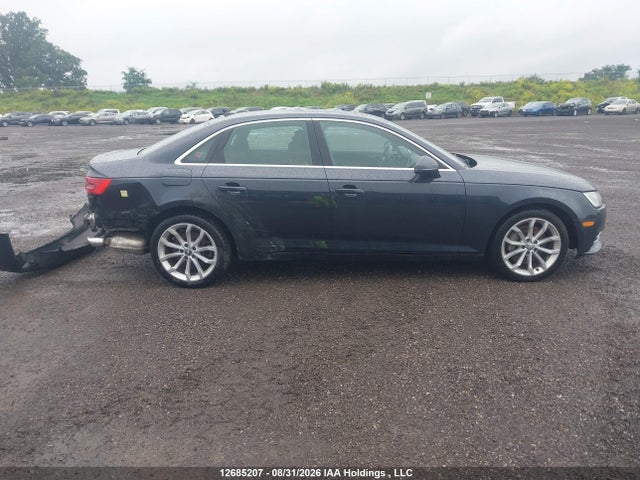 12685207 :رقم المزاد ، WAUBNAF40HN028581 vin ، 2017 Audi A4 2.0t Progressiv مزاد بيع