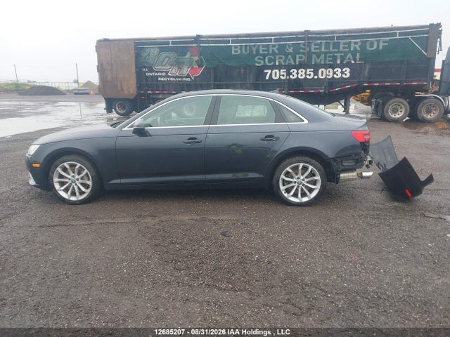 12685207 :رقم المزاد ، WAUBNAF40HN028581 vin ، 2017 Audi A4 2.0t Progressiv مزاد بيع
