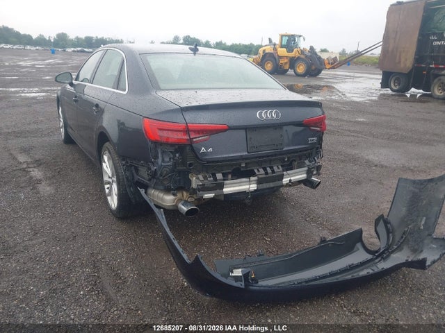 12685207 :رقم المزاد ، WAUBNAF40HN028581 vin ، 2017 Audi A4 2.0t Progressiv مزاد بيع