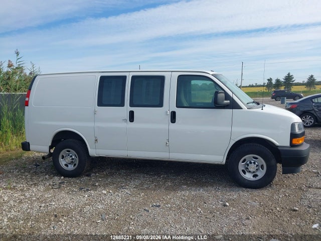 Chevrolet Express G2500 2020 1GCWGAFP3L1245471 Image 13