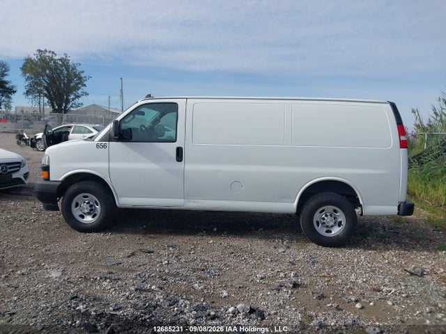 Chevrolet Express G2500 2020 1GCWGAFP3L1245471 Image 14