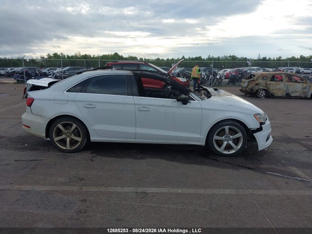 Продаж на аукціоні авто 2015 Audi A3 Premium, vin: WAUAJRFFXF1097323, номер лоту: 12685253