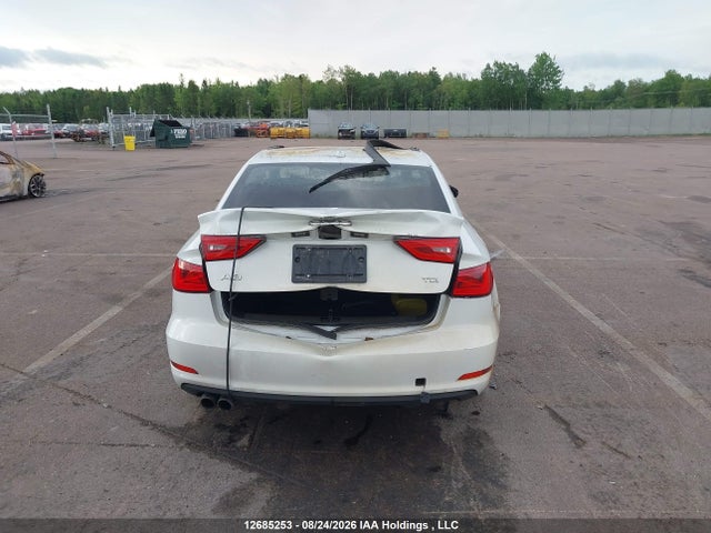 Продаж на аукціоні авто 2015 Audi A3 Premium, vin: WAUAJRFFXF1097323, номер лоту: 12685253